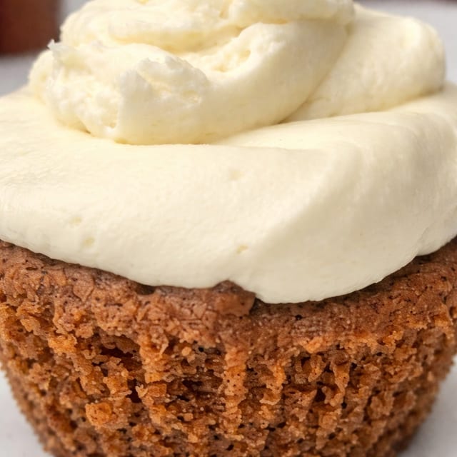 12 Individual Carrot Cakes with Pecans.