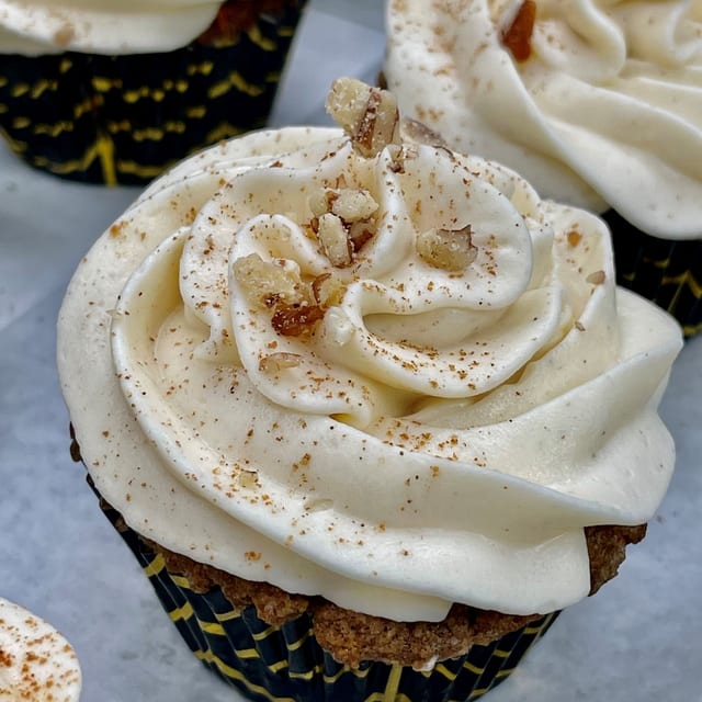 Dozen Custom Cupcakes (12).
